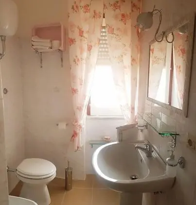 Tek Büyük veya İki Ayrı Yataklı Oda (Amaranta)