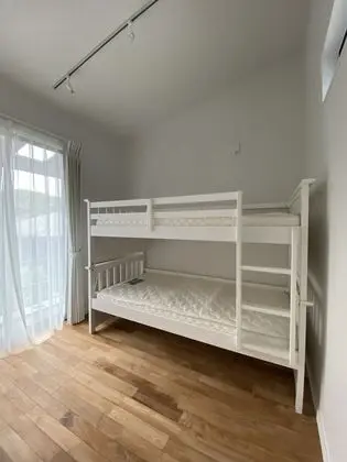 Basic Oda, Sigara İçilmez, Ortak Banyo