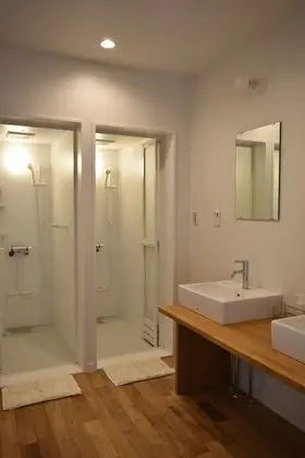 Basic Oda, Sigara İçilmez, Ortak Banyo