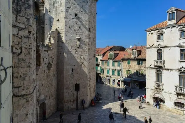 Duplex Suite, City View