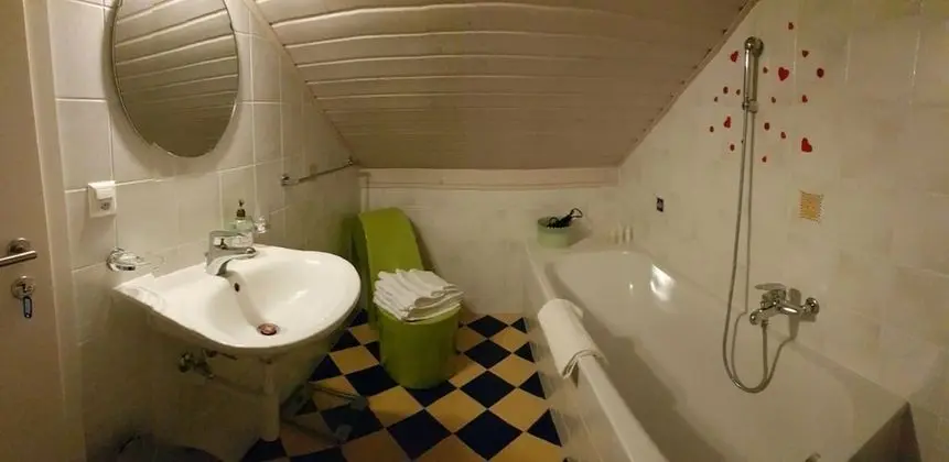 Design Tek Büyük Yataklı Oda, 1 En Büyük (King) Boy Yatak