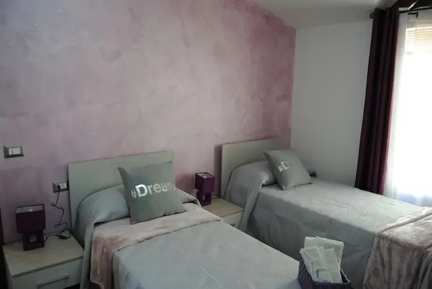 Tek Büyük veya İki Ayrı Yataklı Oda