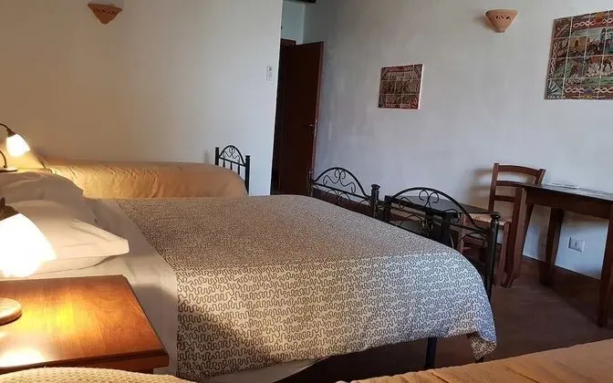 Deluxe Dört Kişilik Oda