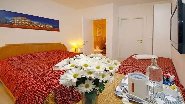 Economy Üç Kişilik Oda