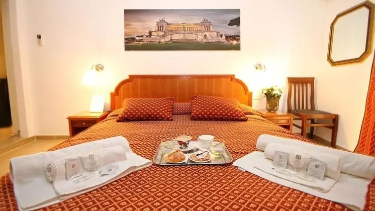 Economy Üç Kişilik Oda