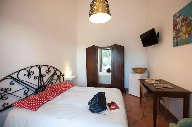 Üç Kişilik Oda, Veranda