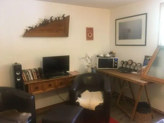 Tek Büyük Yataklı Oda (Jolie chambre au calme)