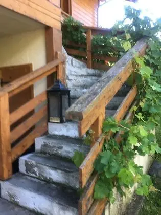 Tek Büyük Yataklı Oda (Jolie chambre au calme)