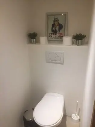 Tek Büyük Yataklı Oda (Jolie chambre au calme)