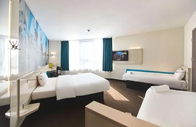 Economy Üç Kişilik Oda