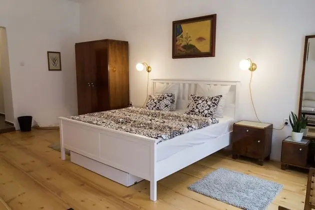 Deluxe Tek Büyük Yataklı Oda (Under Cesky Krumlov Castle)