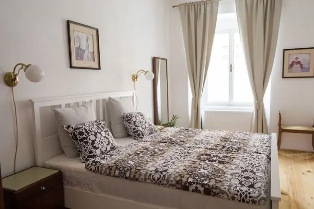 Deluxe Tek Büyük Yataklı Oda (Under Cesky Krumlov Castle)