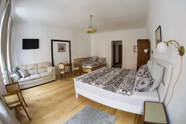 Deluxe Tek Büyük Yataklı Oda (Under Cesky Krumlov Castle)
