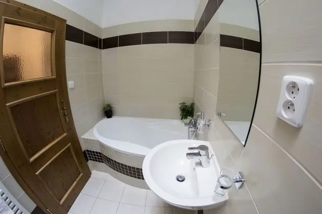 Exclusive Tek Büyük Yataklı Oda (Under Cesky Krumlov Castle)