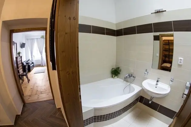 Exclusive Tek Büyük Yataklı Oda (Under Cesky Krumlov Castle)