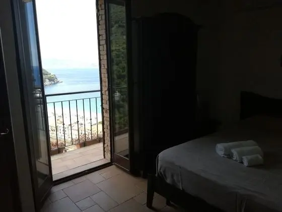 Tek Büyük Yataklı Oda, Balkon, Deniz Manzaralı