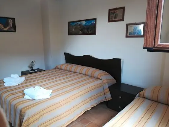 Üç Kişilik Oda