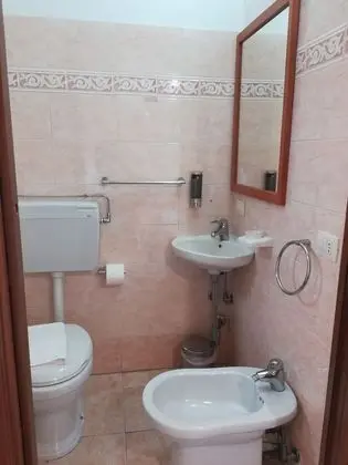 Üç Kişilik Oda