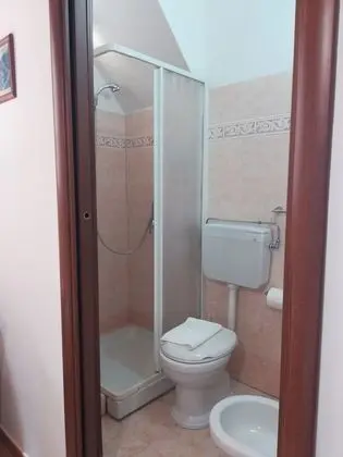 Üç Kişilik Oda