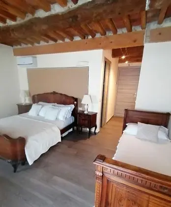 Deluxe Üç Kişilik Oda, Birden Çok Yatak