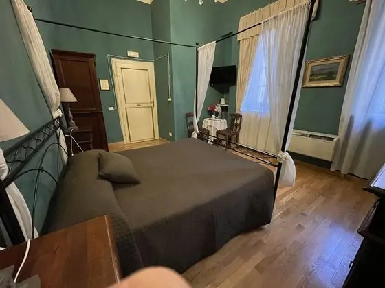 Comfort Tek Büyük Yataklı Oda