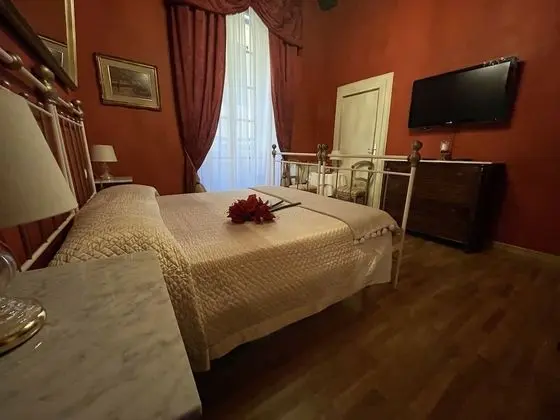 Standard Tek Büyük Yataklı Oda, Banyolu/Duşlu