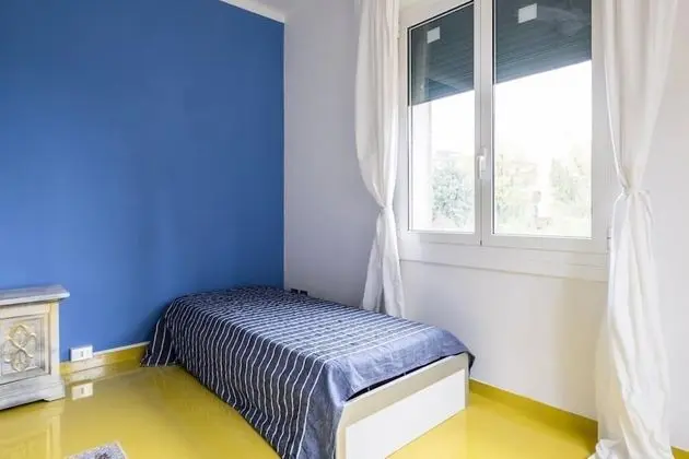 Deluxe Quadruple Room, Shared Bathroom (Blu - 4 Pax)