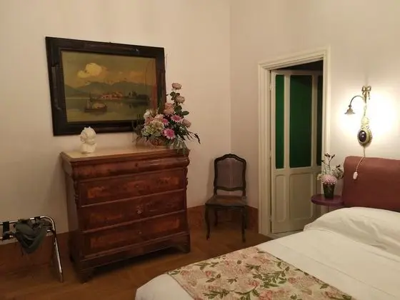 Luxury Tek Büyük Yataklı Oda