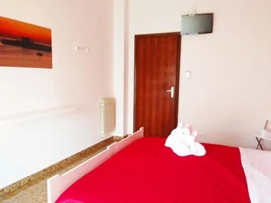 Tek Büyük veya İki Ayrı Yataklı Oda, Özel Banyo (External)