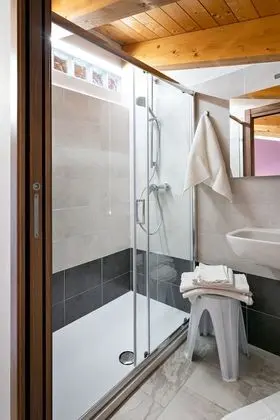Deluxe Tek Büyük Yataklı Oda (1)