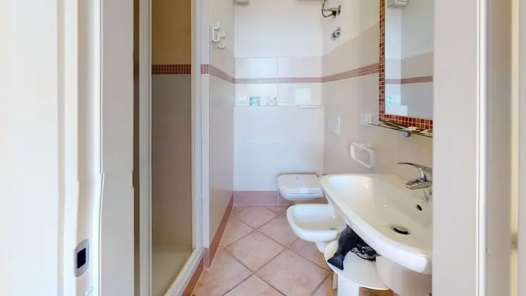 Economy Tek Büyük veya İki Ayrı Yataklı Oda, 1 Çift Kişilik veya 2 Tek Kişilik Yatak, Özel Banyo