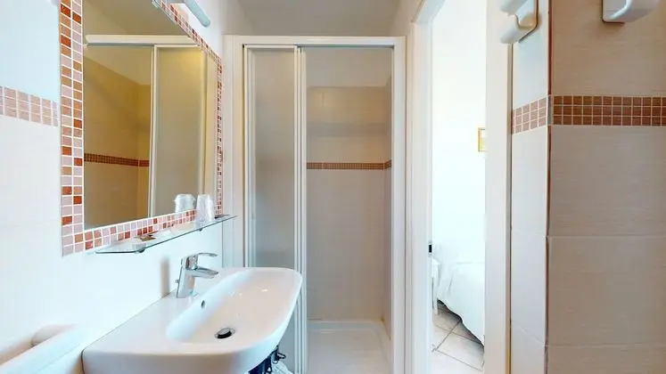 Economy Tek Büyük veya İki Ayrı Yataklı Oda, 1 Çift Kişilik veya 2 Tek Kişilik Yatak, Özel Banyo