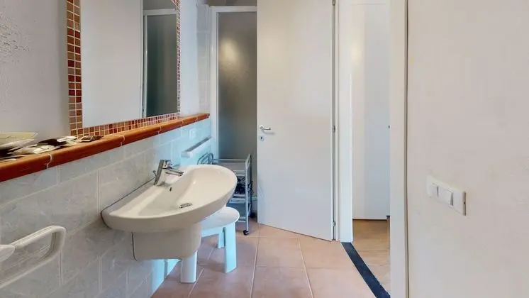 Economy Tek Büyük veya İki Ayrı Yataklı Oda, 1 Çift Kişilik veya 2 Tek Kişilik Yatak, Özel Banyo