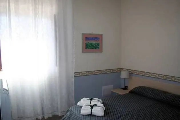 Tek Büyük veya İki Ayrı Yataklı Oda, Özel Banyo (Glicine)