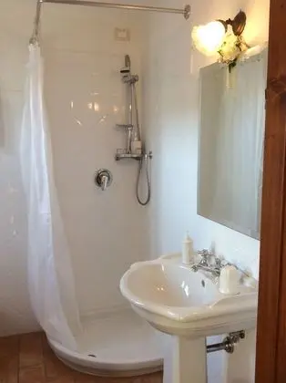 Üç Kişilik Oda, Özel Banyo (external)