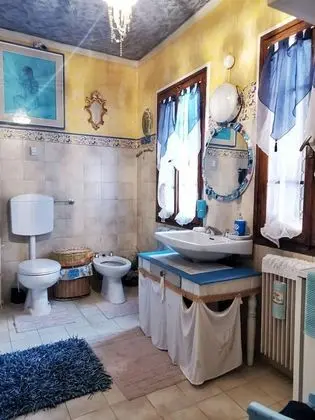 Tek Büyük Yataklı Oda, Banyolu/Duşlu