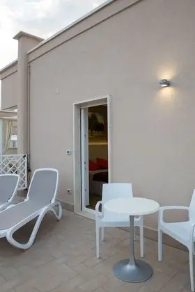 Tek Büyük Yataklı Oda, Balkon