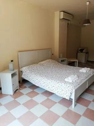 Tek Büyük Yataklı Oda (Blu)