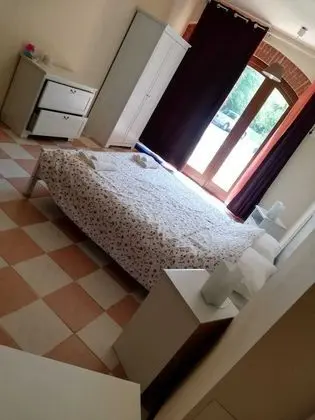 Tek Büyük Yataklı Oda (Blu)