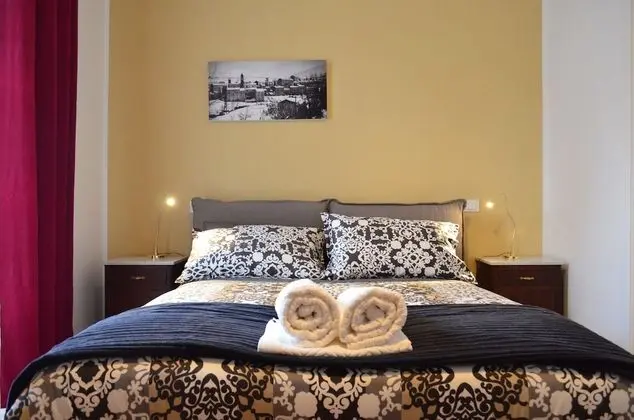 Tek Büyük Yataklı Oda, Banyolu/Duşlu, Avlu Manzaralı