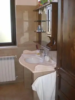 Tek Büyük veya İki Ayrı Yataklı Oda, Avlu Manzaralı