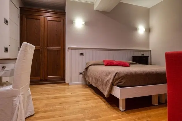 Comfort Tek Büyük Yataklı Oda (Azalea)
