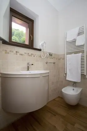 Comfort Tek Büyük Yataklı Oda (Azalea)