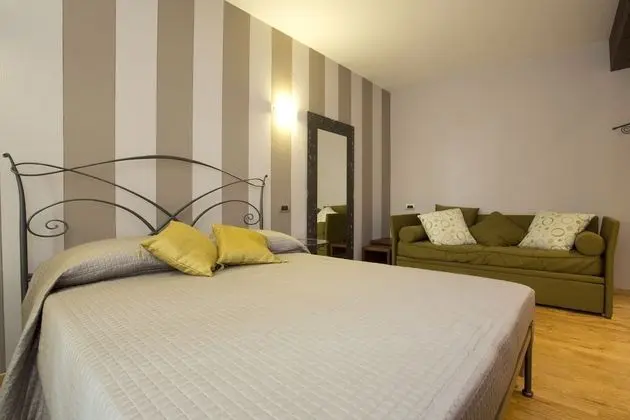 Comfort Tek Büyük Yataklı Oda (Orchidea)