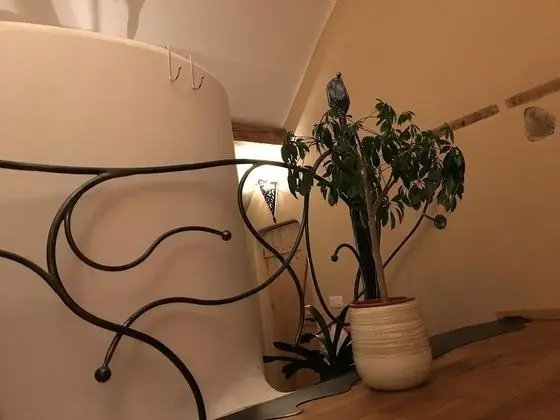 Romantic Tek Büyük Yataklı Oda, 1 Çift Kişilik Yatak, Sigara İçilmez, Bahçe Manzaralı