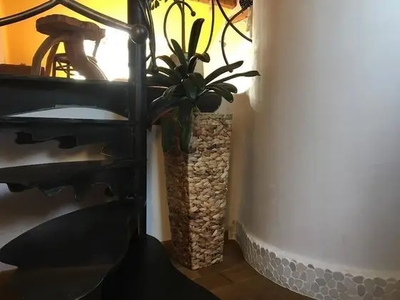 Romantic Tek Büyük Yataklı Oda, 1 Çift Kişilik Yatak, Sigara İçilmez, Bahçe Manzaralı