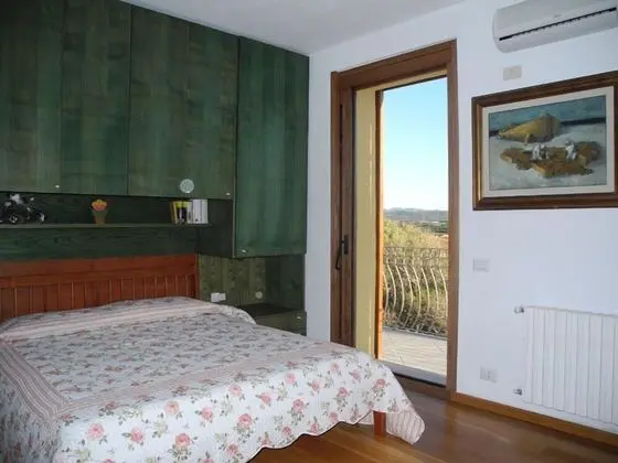 Tek Büyük veya İki Ayrı Yataklı Oda (Camera 3)