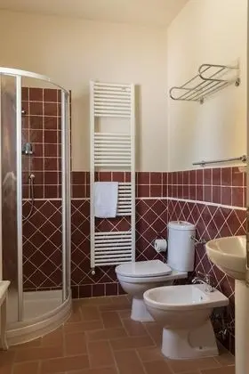 Family Oda, Bağlantılı Odalar