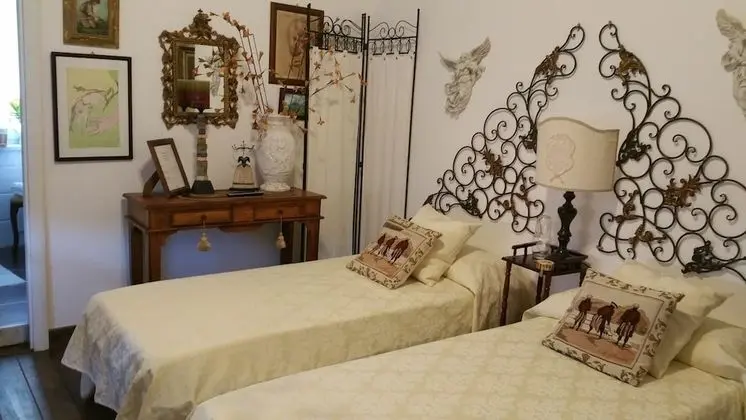 Classic Tek Büyük veya İki Ayrı Yataklı Oda