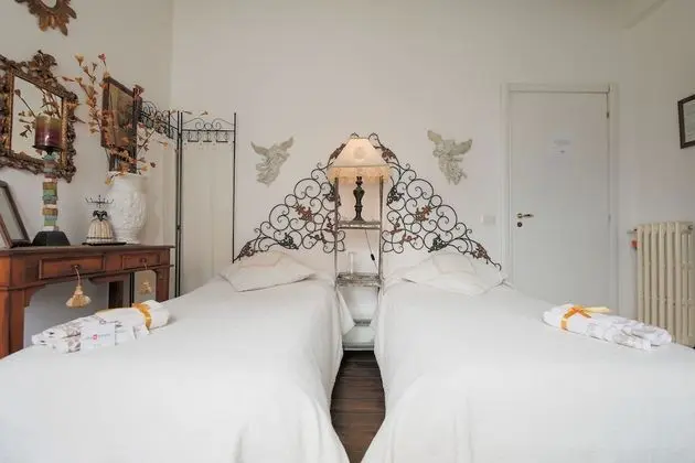 Classic Tek Büyük veya İki Ayrı Yataklı Oda